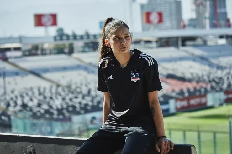 La camiseta del equipo femenino y cadetes no tendrá el auspicio de Pilsen del Sur en el pecho. (Fuente: Adidas)