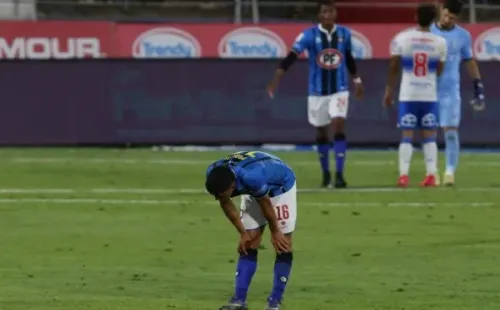 Huachipato no pudo ante una mermada Universidad Católica. Foto: Agencia Uno.