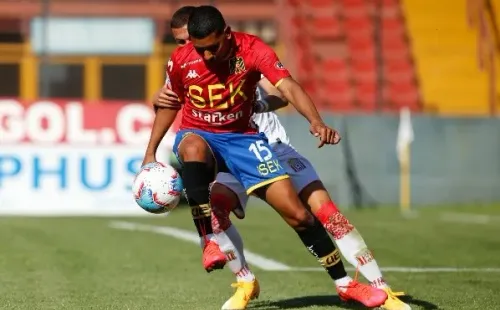 Cristián Palacios se queda por dos partidos más en Unión Española. Foto: Agencia Uno
