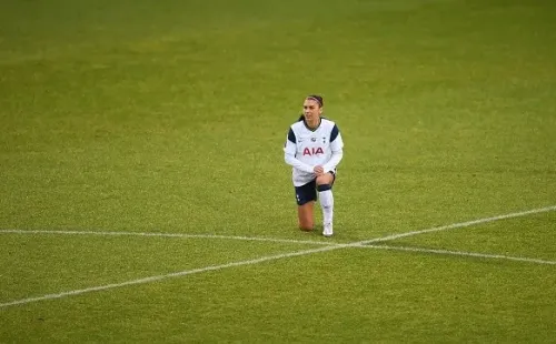 La jugadora estaría asintomática y de buen ánimo.