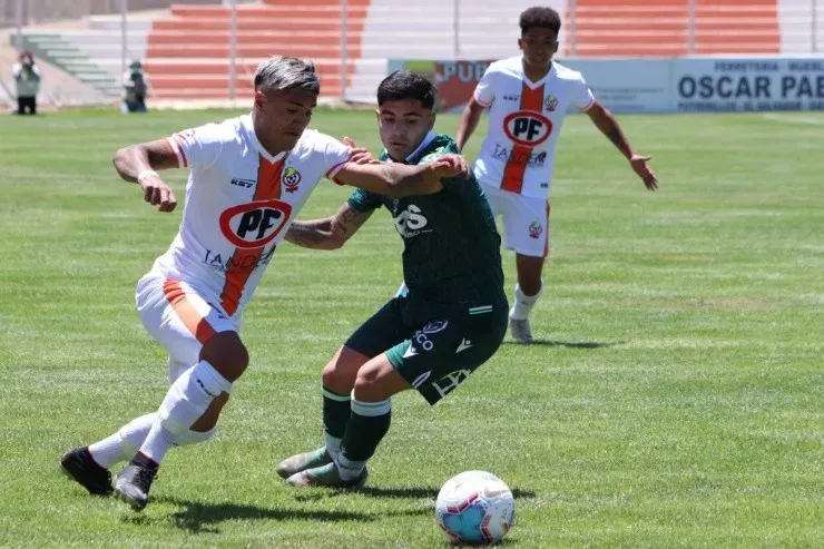 Santiago Wanderers está a un punto de la zona de clasificación a Copa Sudamericana. (Foto: Agencia Uno)