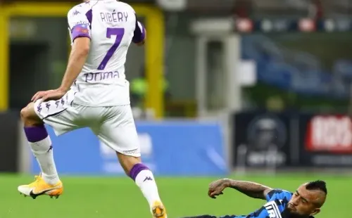 El primer partido de Vidal en el Inter fue contra la Fiore, donde se reencontró con Frank Ribery. (Foto: Getty)