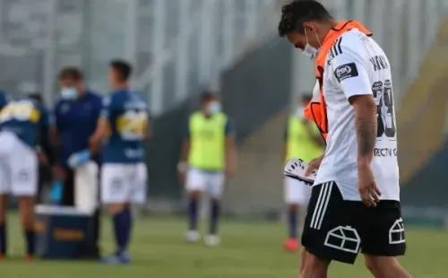 Jorge Valdivia sufre y podría ser baja en Colo Colo ante la U en el Superclásico. Foto: Agencia Uno