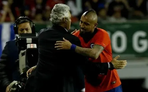 Arturo Vidal respaldó el trabajo de Rueda en la Roja y aseguró que la culpa la tienen los medios junto a los dirigentes. Foto: Agencia Uno