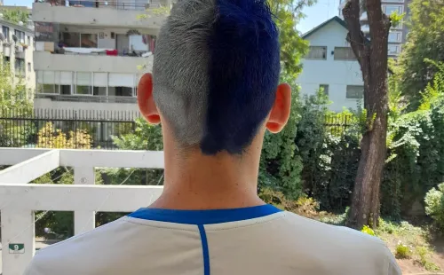 El hincha cruzado sacó aplausos tras cumplir su promesa. FOTO: @ElFelipeCruzado