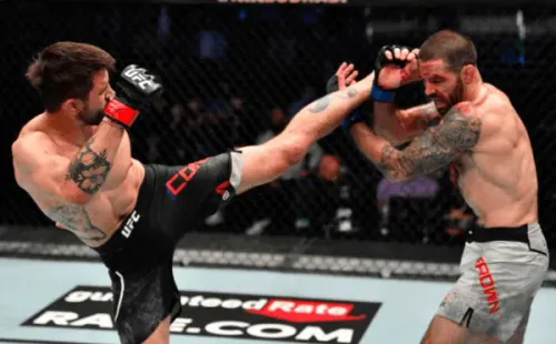 Carlos Condit derrotó a Matt Brown y ganó el duelo de históricos. Foto: Getty Images