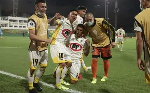 Rubén Farfán anotó uno de los goles de Coquimbo Unido ante Defensa y Justicia. Foto: Getty Images