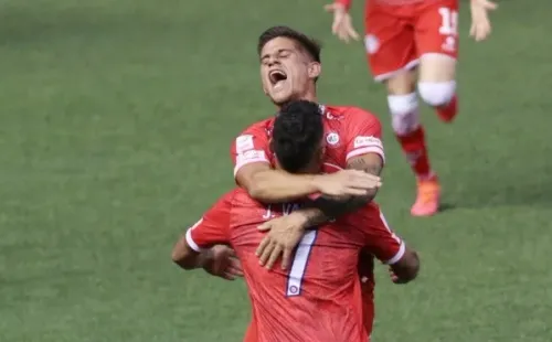 El triunfo ante Audax Italiano fue un envión anímico que los cementeros necesitaban, tras sembrar algunas dudas en presentaciones anterior. Foto: Agencia UNO.