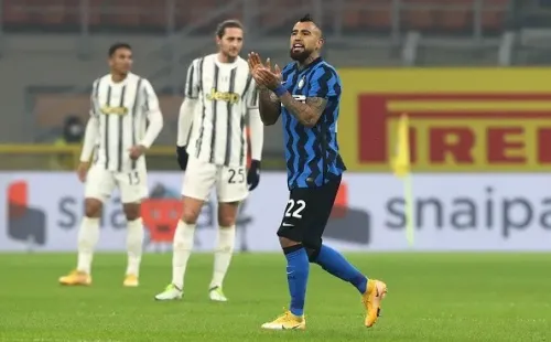 Vidal fue clave en un triunfo que deja al los Neroazzurros con vida para seguir peleando el título. (Foto: Getty)