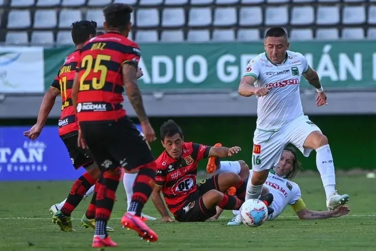 Deportes Temuco fue el último clasificado a la liguilla en busca del ascenso. (Foto: Agencia Uno)