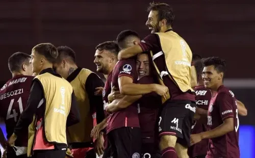 Lanús llega tras eliminar a Vélez y con el favoritismo de su lado. (Foto: Getty)