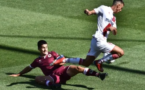 La Serena derrotó a Curicó y respira oxígeno en la tabla regular y la ponderada, con tarea para Colo Colo y la U en la lucha por no descender a Primera B.