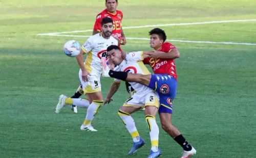 Coquimbo Unido batalló para llevarse los tres puntos ante Unión Española. Foto: Agencia Uno