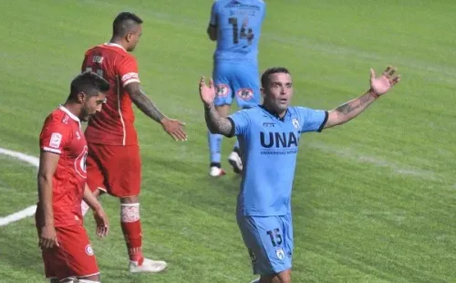 Calera tuvo una sorpresiva derrota con Iquique, rival directo de Colo Colo en la tabla general. (Foto: Agencia UNO)
