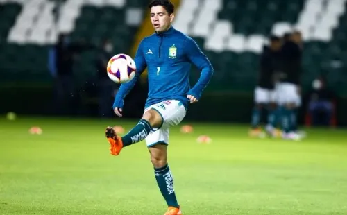 Victor Dávila, reciente fichaje de León, ya jugó dos encuentros como titular. El chileno pretende no soltar más un lugar en el equipo. (Foto: Getty)