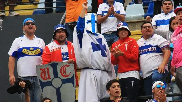 Hinchas de Universidad Católica ante Unión La Calera