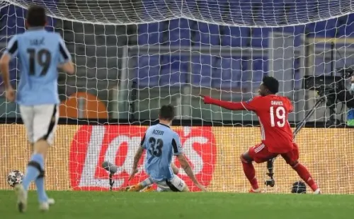 Acerbi anotó un autogol y sepultó a la Lazio ante el Bayern Múnich. Foto: Getty Images