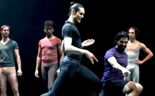 El uruguayo incluso protagonizó una campaña de promoción del ballet uruguayo: “La danza y el fútbol son parecidos y en los dos se cumplen los sueños de muchos niños”.