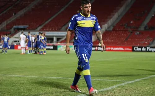 Francisco Castro deja Barnechea para regresar a Cobreloa. Foto: Agencia Uno