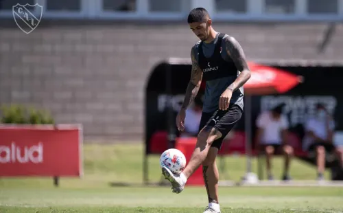 Tucu Hernández se lesionó y será baja por tres semanas en Independiente. Foto: Independiente