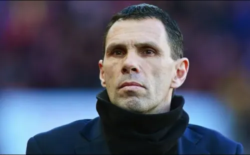 Poyet llegó a Chile la mañana de este viernes.