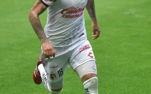Desde que llegó para esta temporada, Jara no ha soltado la camiseta de titular. Algo que lo tiene como uno de los referentes del plantel actual. (Foto: Getty)