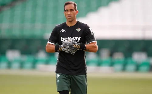Bravo fue banca ante Alavés.