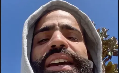 Arcángel entregando una respuesta aún peor ante la furia de Anitta.