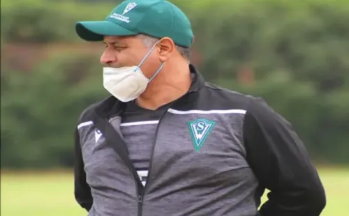 Fuentes llegó a Wanderers tras pelear el título con la UC y La Calera en 2020 al mando de UE.