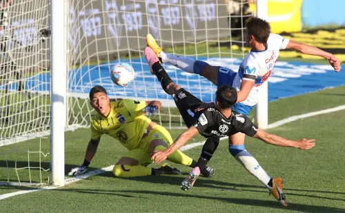 Colo Colo y Universidad Católica se enfrentarán en la Supercopa. Foto: Agencia Uno