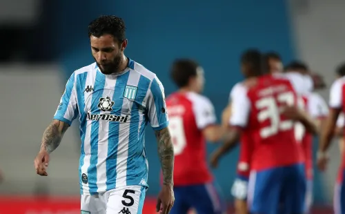 El chileno fue titular y jugó todo el partido.
