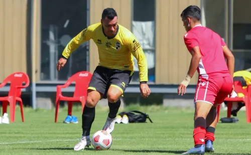 Esteban Paredes en el amistoso de Coquimbo Unido contra Audax Italiano. (Foto: Audax)