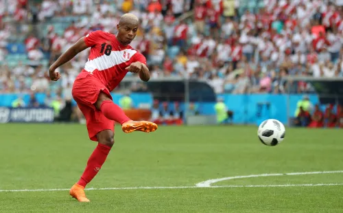 André Carrillo marca un gol para Perú en mundiales después de 36 años (Getty Images)