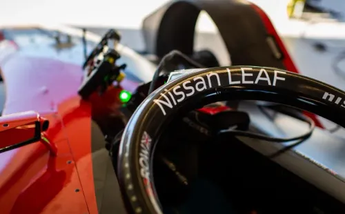 Nissan apunta a la electromovilidad total.
