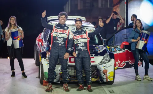 Esta temporada será la tercera que el curicano compita en el Peugeot 208.