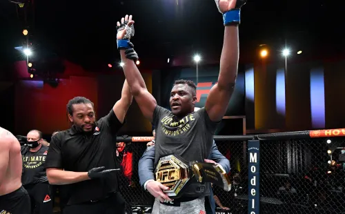 Francis Ngannou es el nuevo campeón de Peso Completo de UFC. Foto: Getty Images