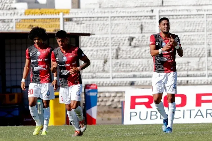 Tobías Figueroa, de Deportes Antofagasta, es otro de los candidatos para ser El Jugador Juega En Línea de la primera fecha del Campeonato. | Foto: Agencia Uno.