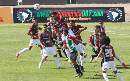 Antofagasta debuto con triunfo por 2-4 contra Palestino en el Torneo Nacional.