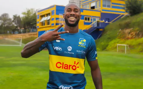 Cecilio Waterman fue oficializado como refuerzo de Everton. Foto: Everton