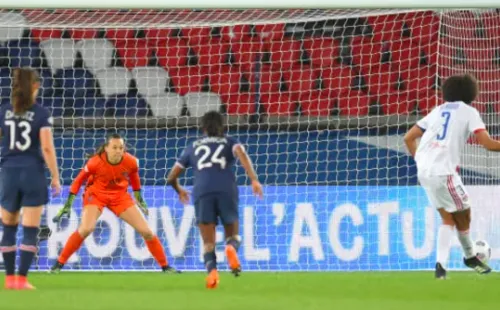 Endler y el PSG le están dando un dolor de cabeza a la Roja para el duelo ante Camerún. Foto: Getty Images