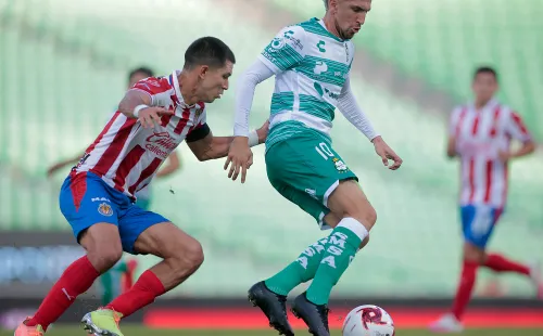 Chivas necesita ganar para seguir escalando posiciones en el torneo mexicano.