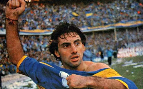 Diego Latorre en sus primeros años de carrera en Boca Juniors (El Gráfico)