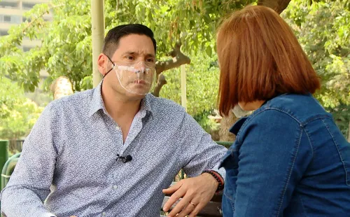 Francisco Saavedra ya había dejado la conducción de “Contra Viento y Marea”, porque se encuentra en cuarentena.