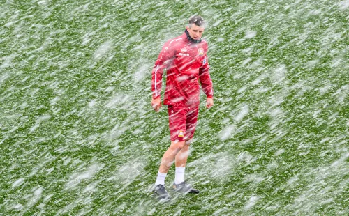 Así entrenó Charles Aránguiz y el Bayer Leverkusen.