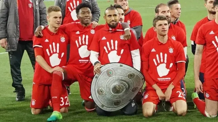 Arturo Vidal récord europa ligas campeon campeonatos