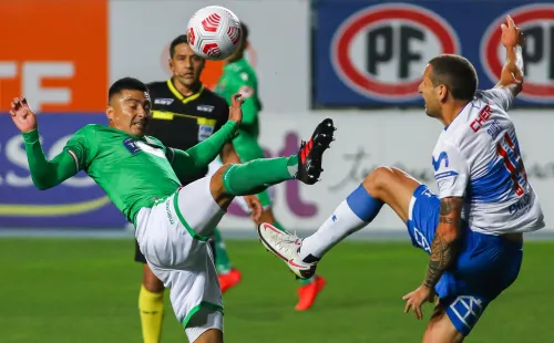 La UC perdió la cima tras caer ante Audax por la cuenta mínima.