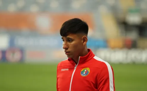 Óliver Rojas,lateral derecho, actualmente cumple la regla de juvenil. En 2020 debutó con el Primer Equipo de Audax. FOTO: AUDAX ITALIANO