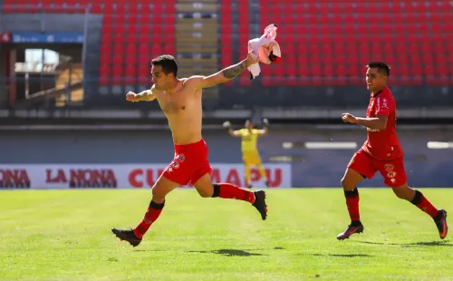 Ñublense viene de derrotar a Cobresal en el Nelson Oyarzún de Chillán. Foto: Agencia UNO.