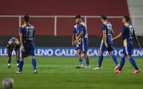 La derrota en santa Fe caló hondo en La Boca. La continuidad de Miguel Ángel Russo como entrenador de los Xeneizes está en duda. (Foto: Getty)
