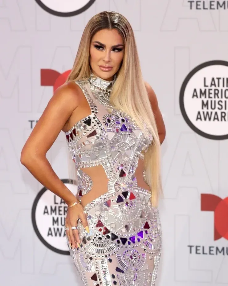 Los looksen los Latin American Music Awards 2021.(25)